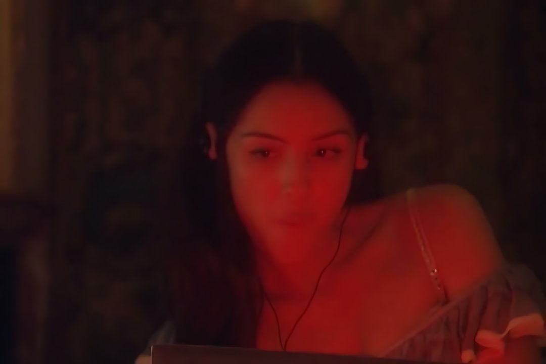 Olivia Rodrigo - drop dead