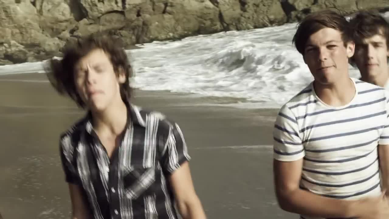 One Direction - What Makes You Beautiful