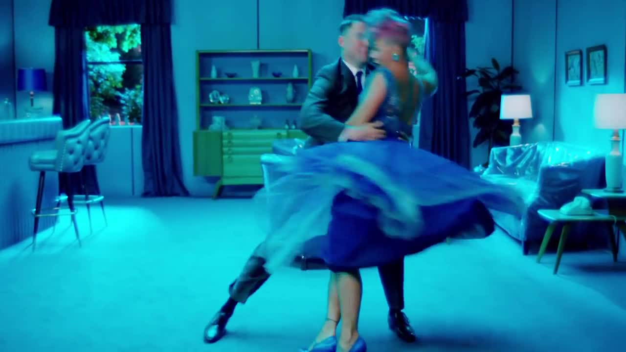 P!nk - Beautiful Trauma