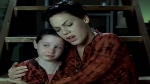 P!nk - Family Portrait