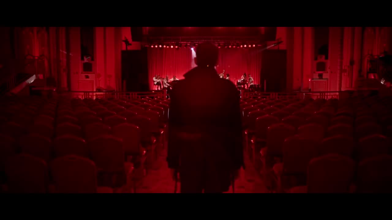 Paloma Faith - Never Tear Us Apart