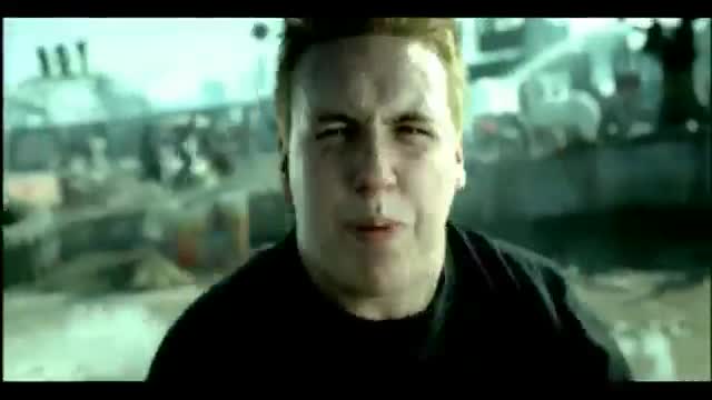 Papa Roach - She Loves Me Not