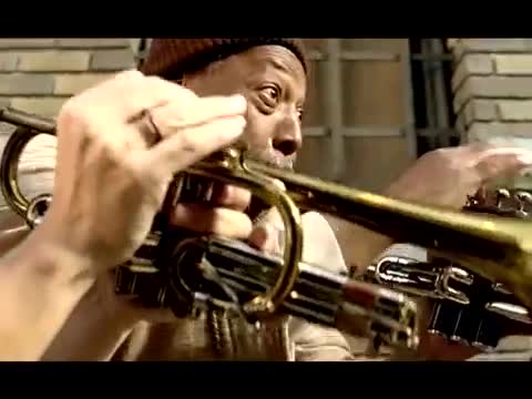 Red Hot Chili Peppers - Hump de Bump
