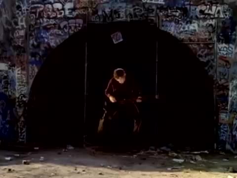 Red Hot Chili Peppers - Under the Bridge