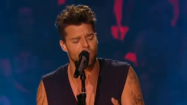 Ricky Martin - Con tu nombre