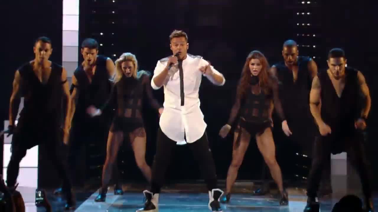 Ricky Martin - La mordidita