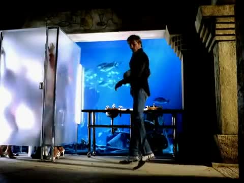 Ricky Martin - She Bangs