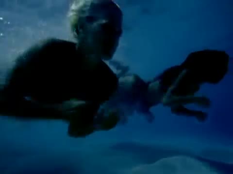 Ricky Martin - She Bangs
