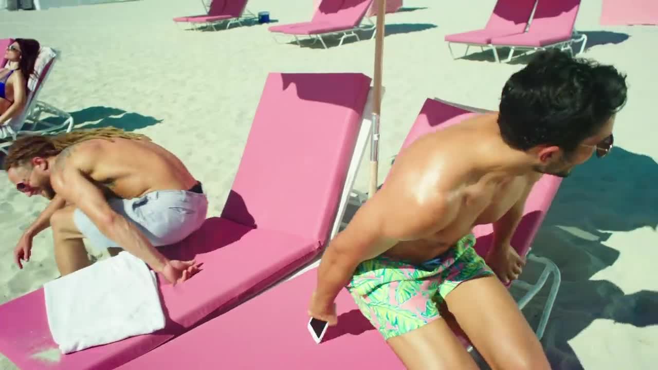 Ricky Martin - Vente pa’ ca