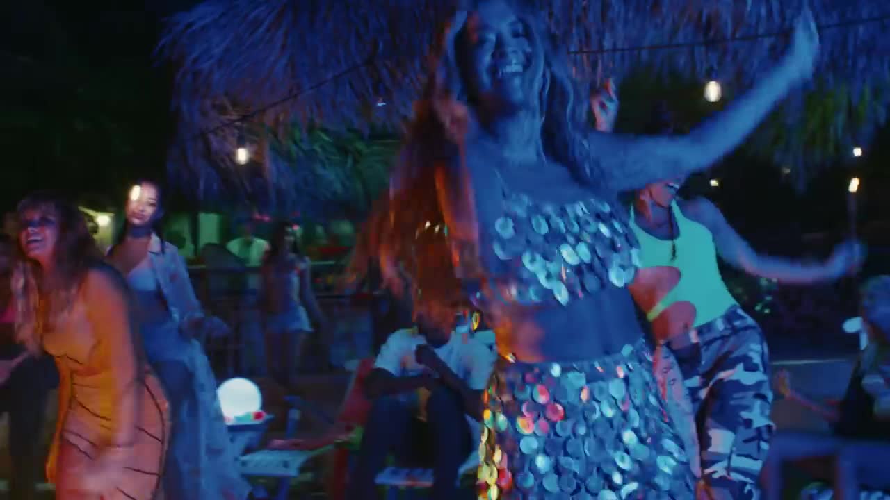 Rita Ora - Seaside