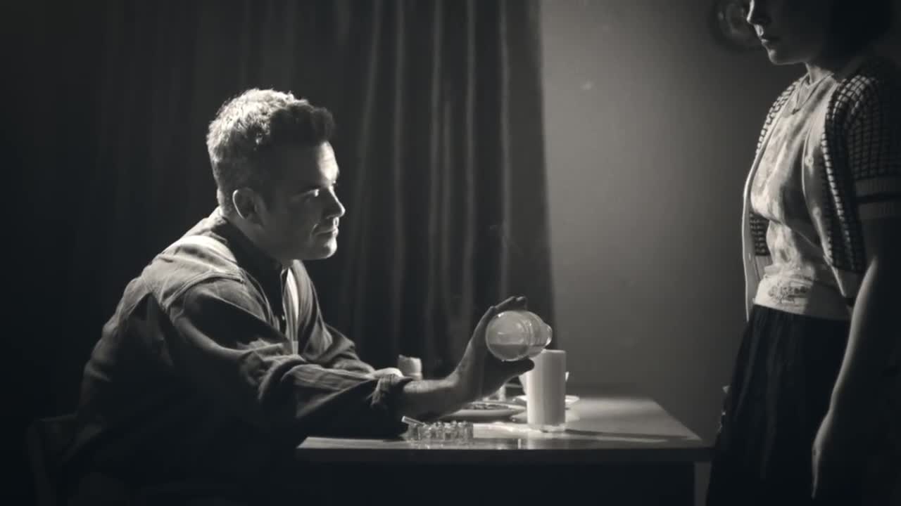 Robbie Williams - Different