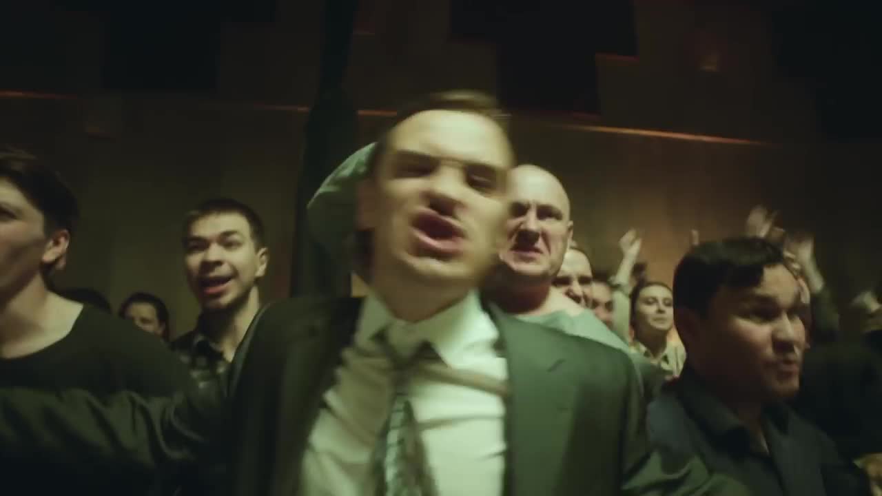 Руки вверх! - Слэмятся пацаны