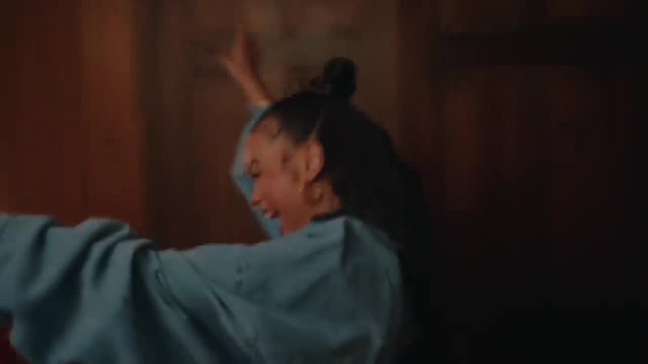 Sabrina Carpenter - Nonsense