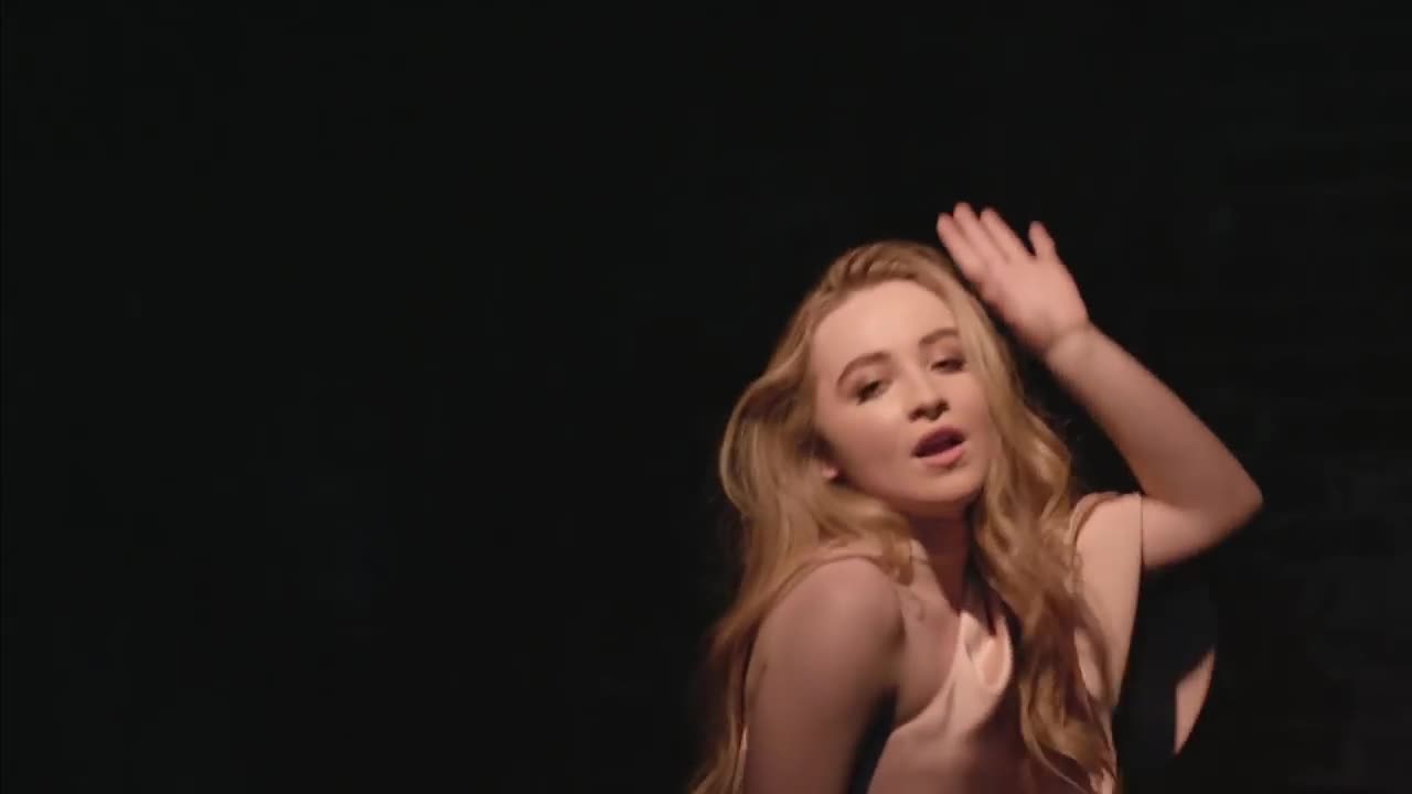 Sabrina Carpenter - Smoke and Fire