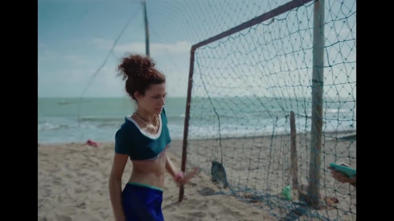 Selena Gomez - Baila conmigo