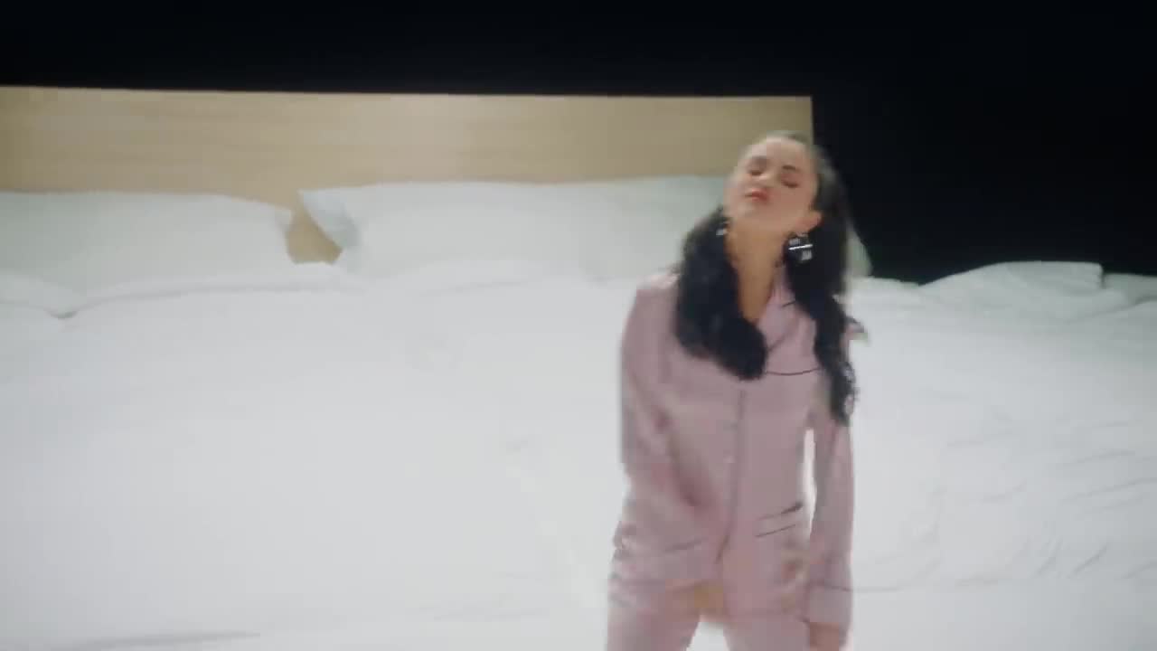 Selena Gomez - I Can’t Get Enough