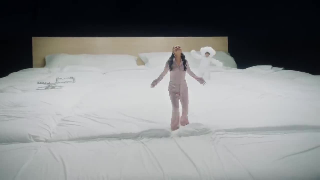 Selena Gomez - I Can’t Get Enough