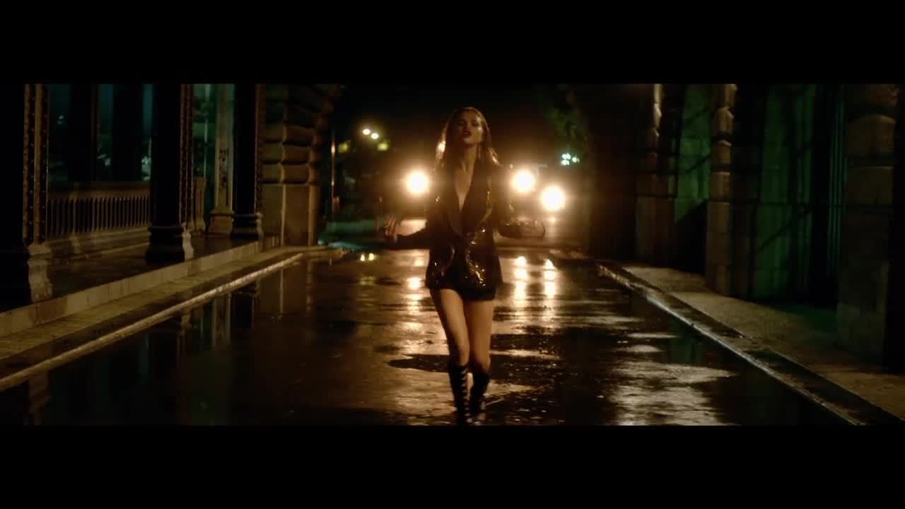 Selena Gomez - Slow Down