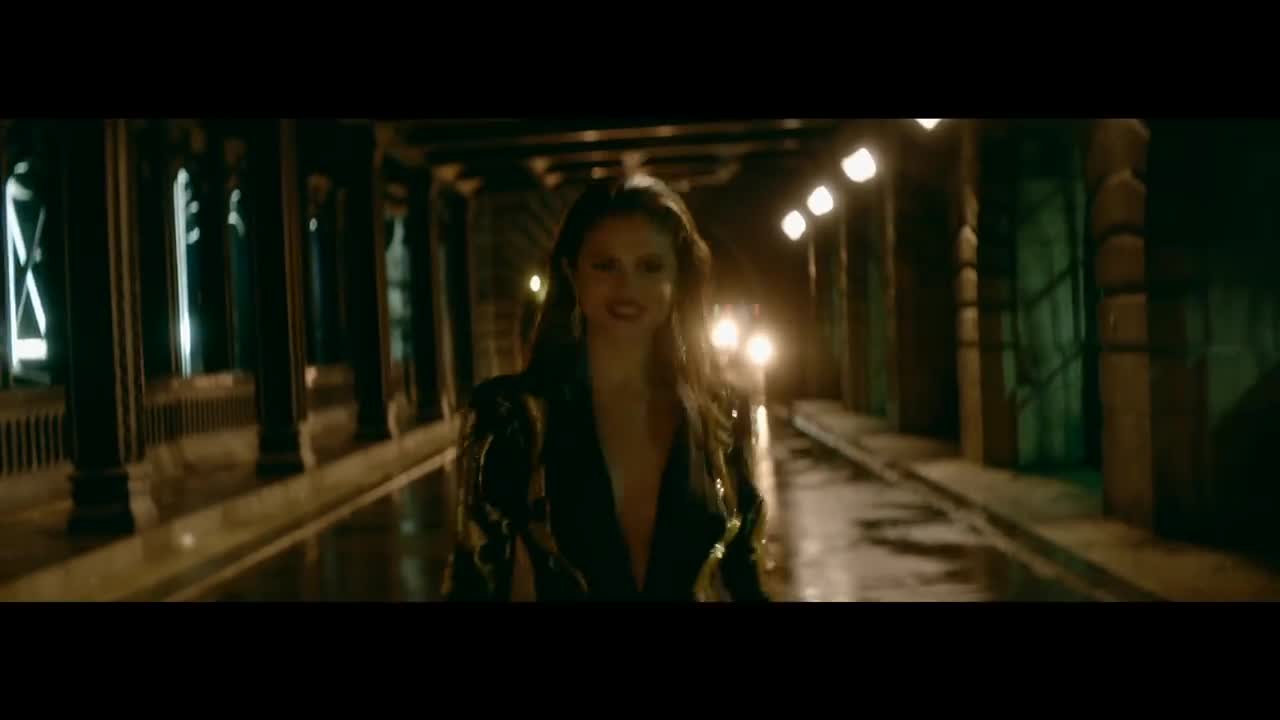 Selena Gomez - Slow Down