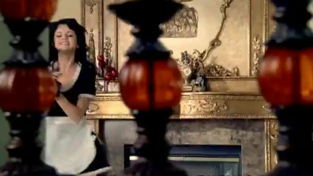 Selena Gomez - Tell Me Something I Don’t Know