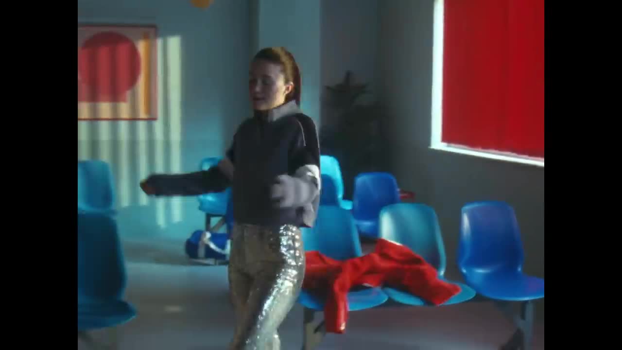 Sigrid - Don’t Feel Like Crying