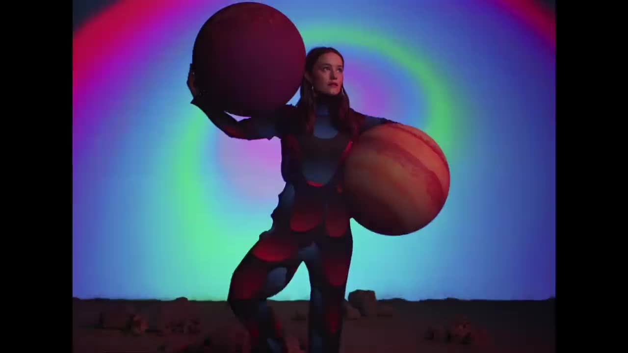 Sigrid - It Gets Dark