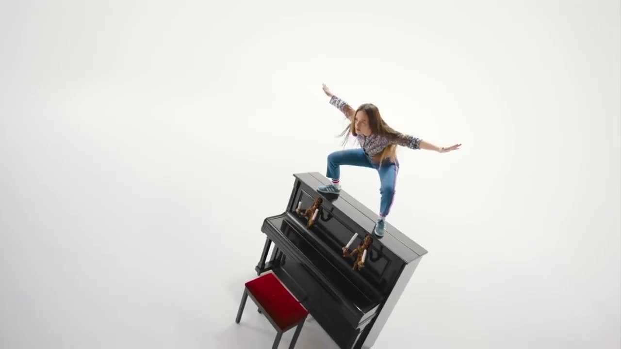 Sigrid - Sucker Punch