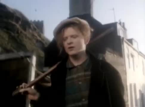 Simply Red - Holding Back the Years