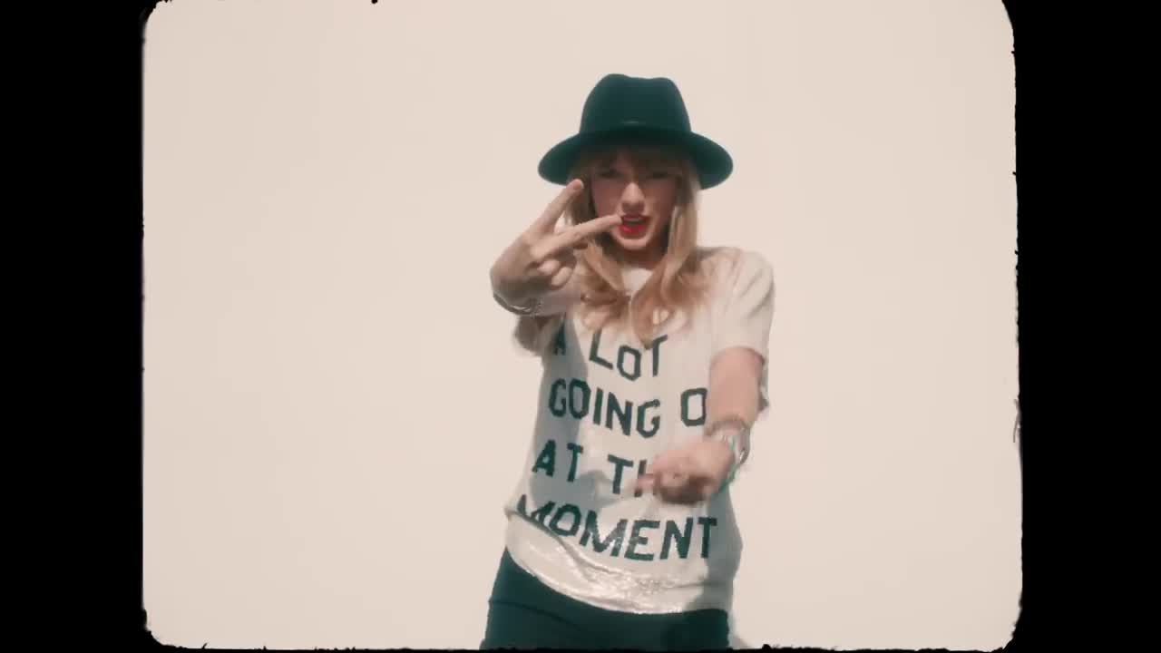 Taylor Swift - 22
