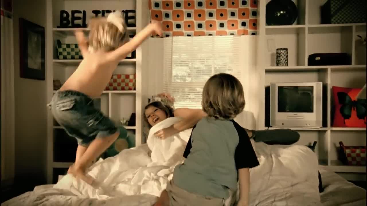 Taylor Swift - Mine
