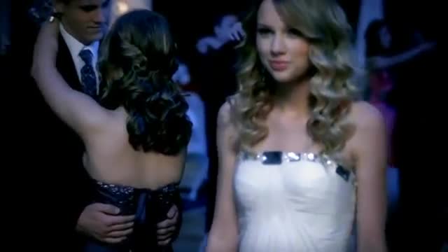 Taylor Swift - You Belong With Me