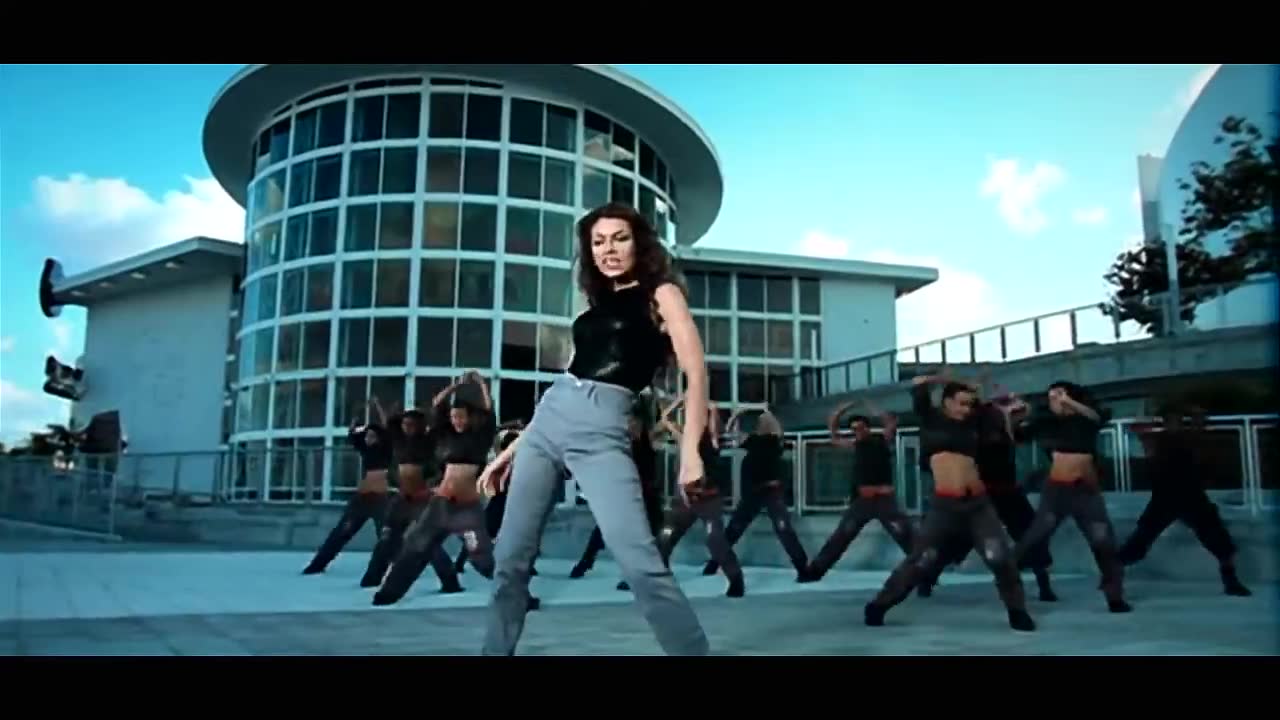Thalía - Regresa a mí