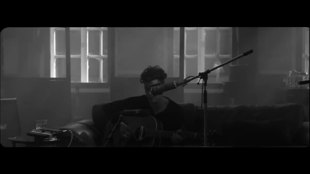 The 1975 - 102