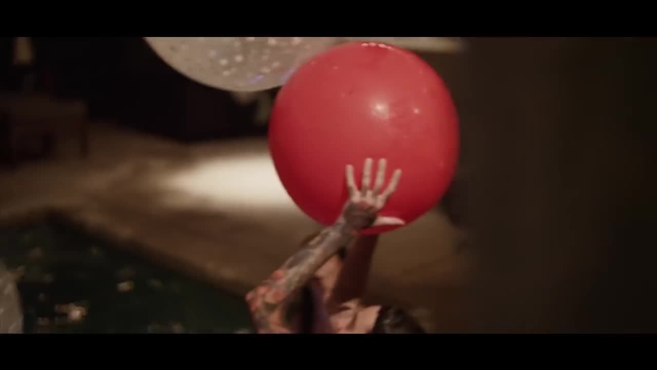 The Chainsmokers - Kanye
