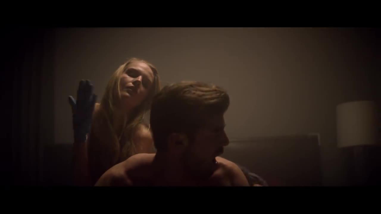 The Chainsmokers - Let You Go (Tiësto remix)