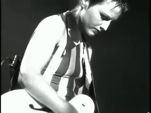 The Cranberries - Ridiculous Thoughts