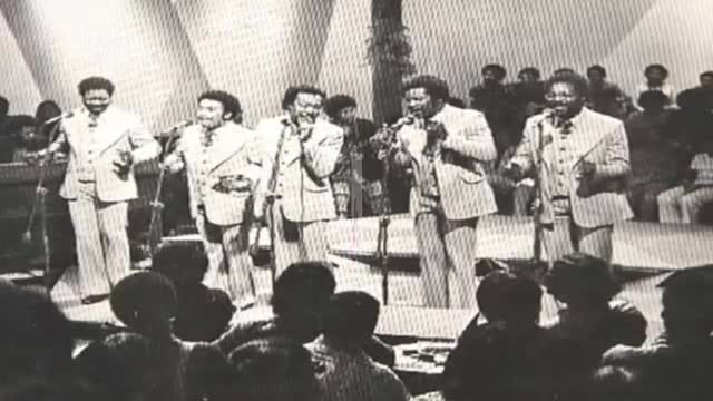 The Spinners - Love or Leave