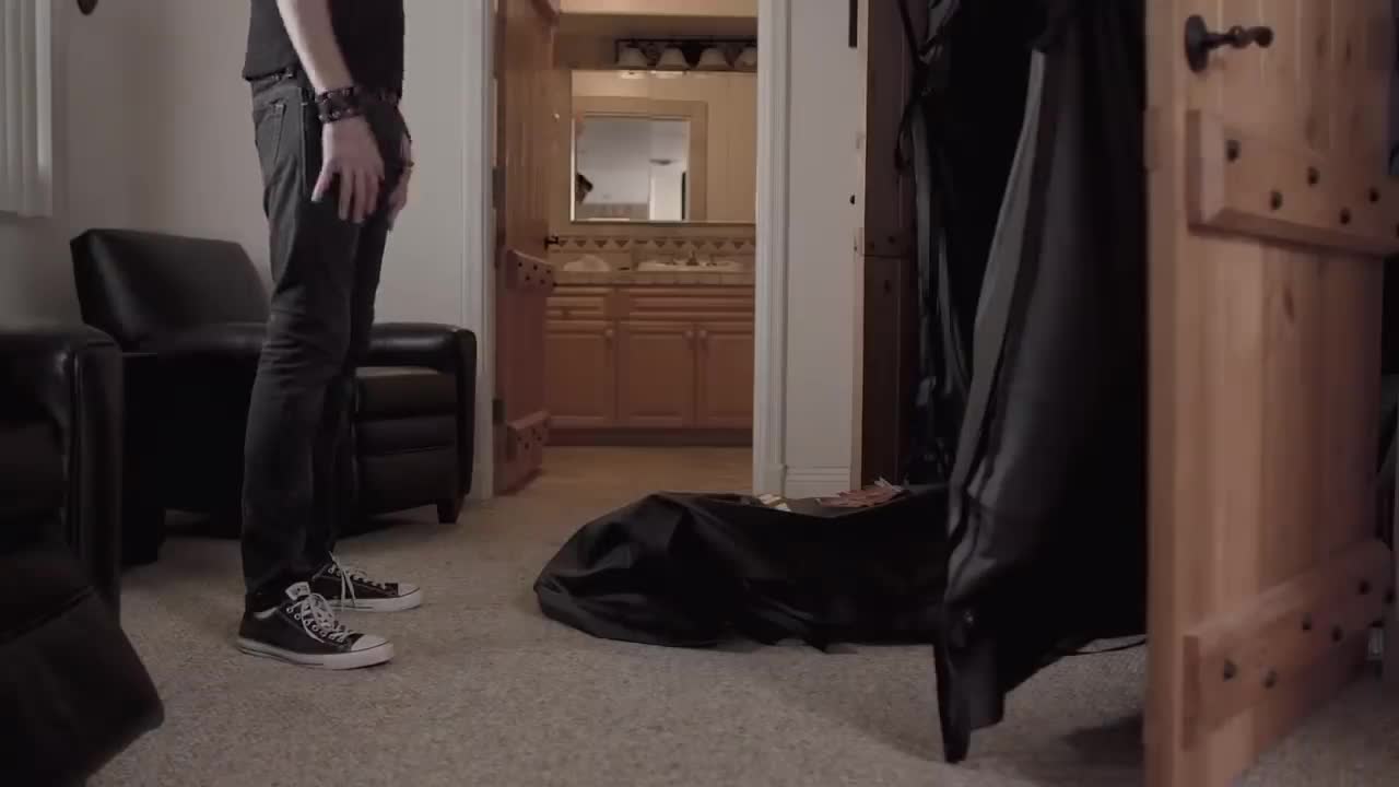 Theory of a Deadman - Bitch Came Back