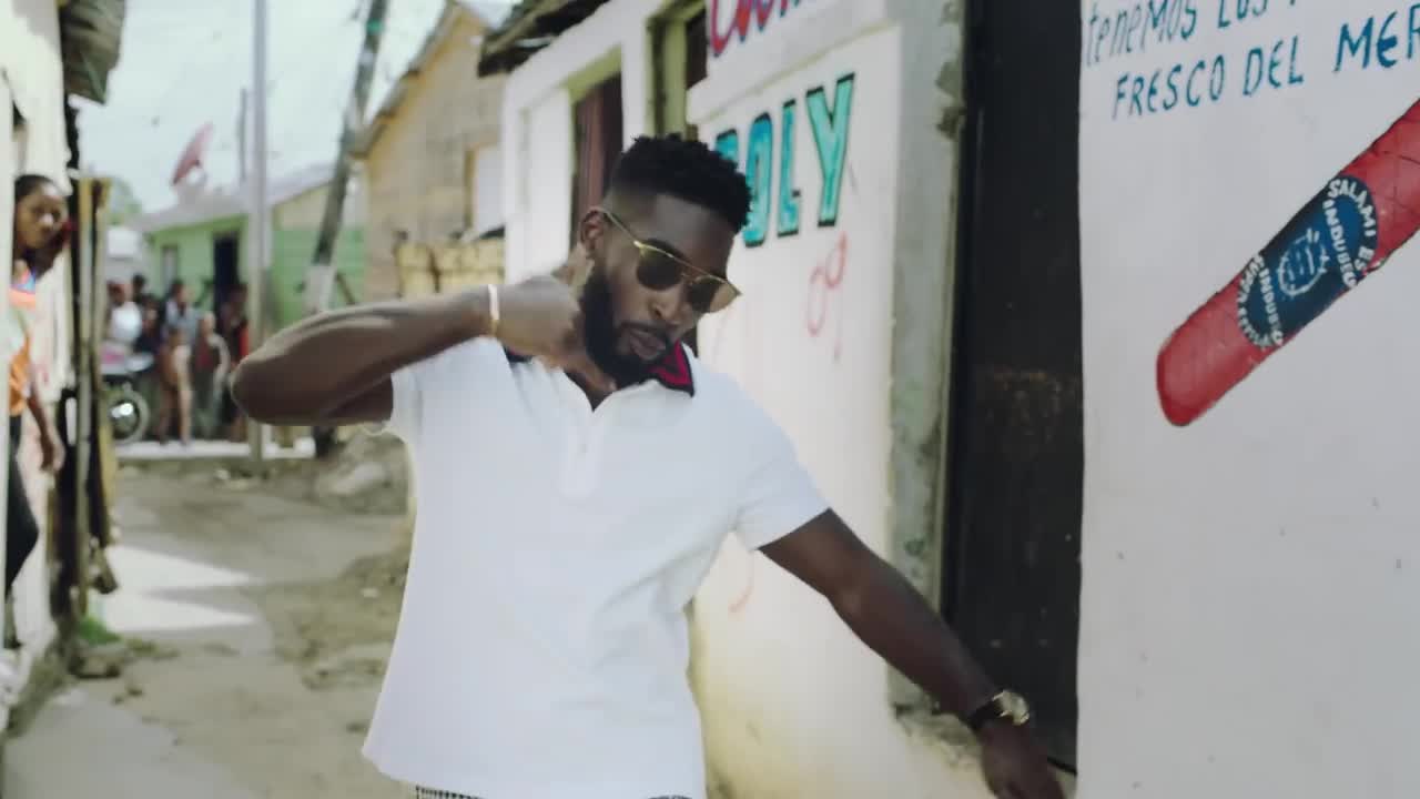 Tinie Tempah - Mamacita