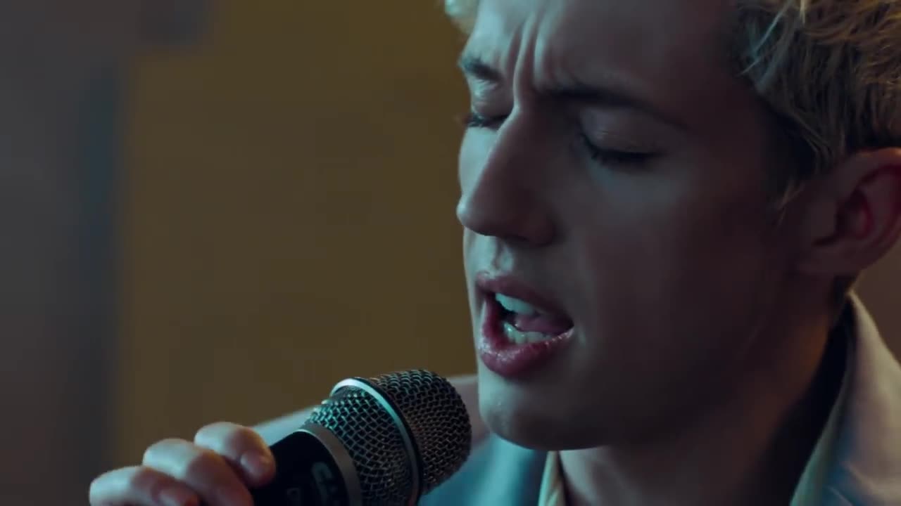 Troye Sivan - Dance to This