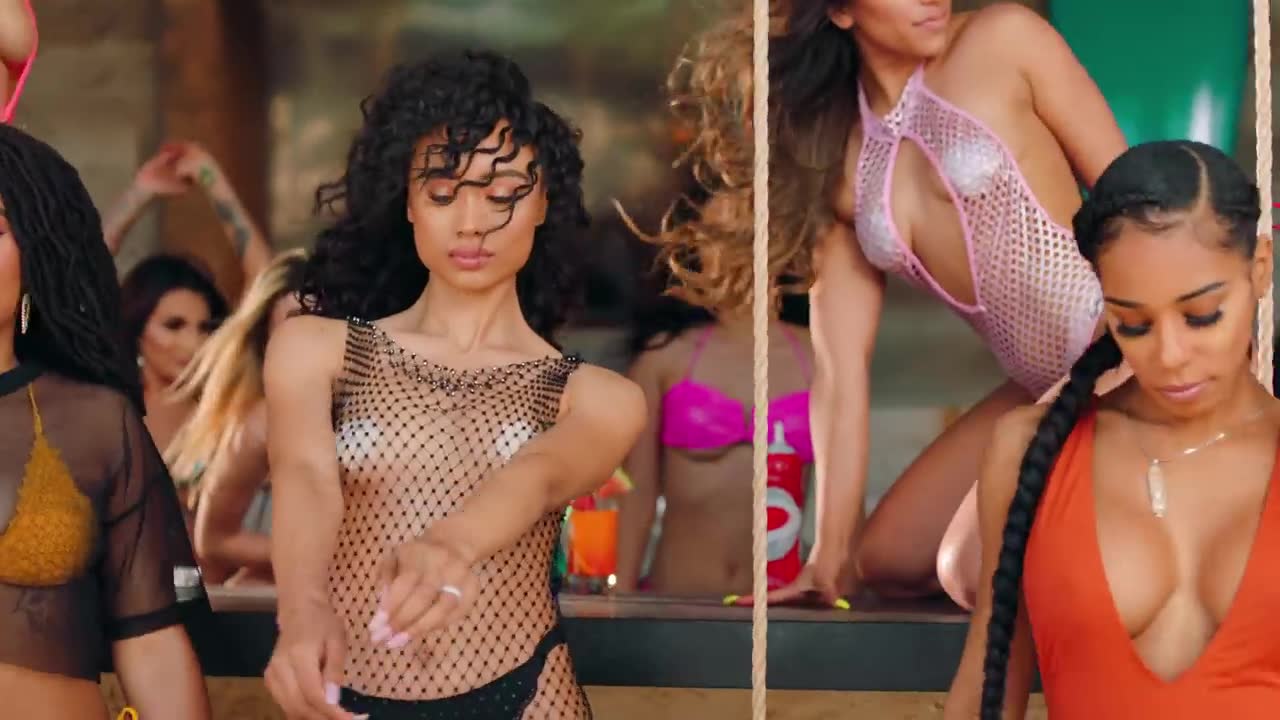 Tyga - Girls Have Fun