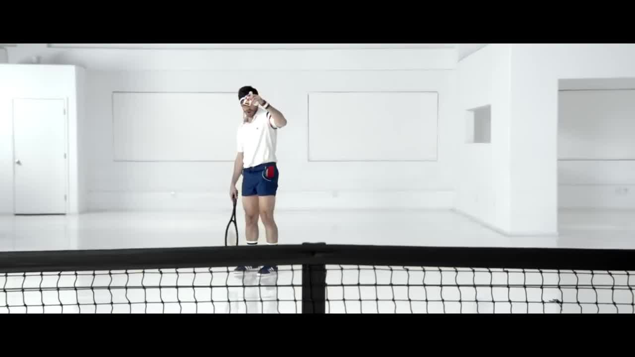 Vampire Weekend - Giving Up the Gun