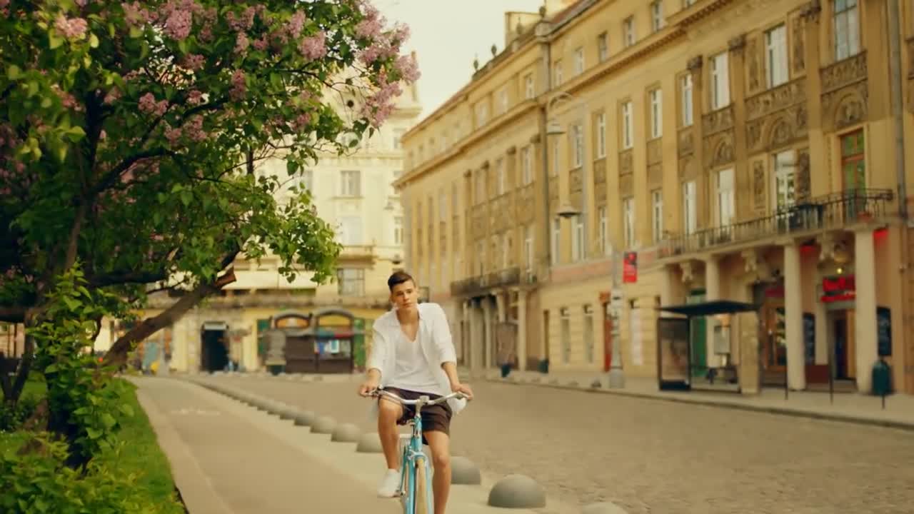Вера Брежнева - Близкие люди
