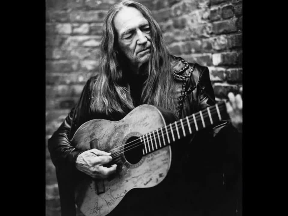 Willie Nelson - I'm Not Trying to Forget You Anymore