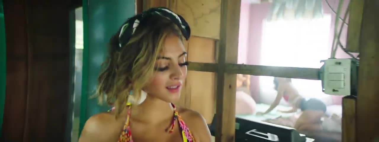 Wisin & Yandel - Chica Bombastic
