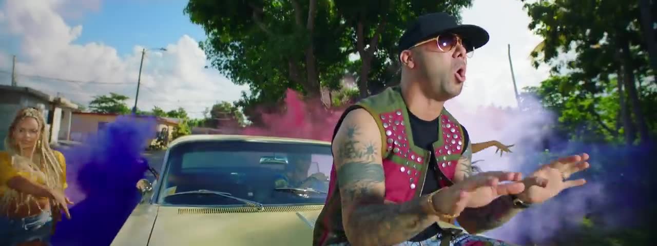 Wisin & Yandel - Chica Bombastic