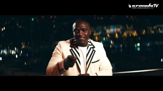 Akon - Holiday