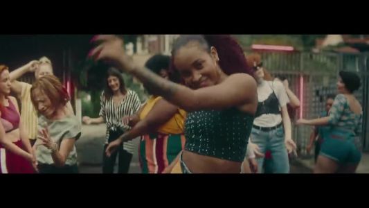 Anitta - Atención