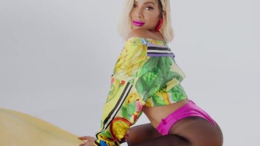 Anitta - Banana