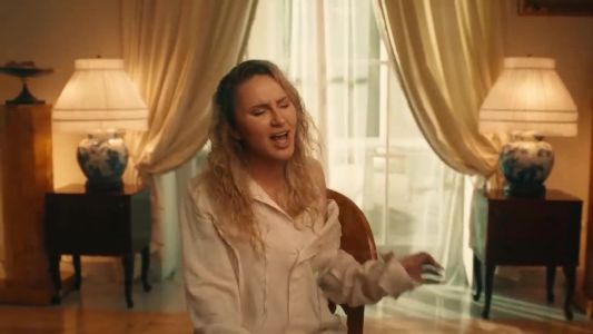 ANNA ASTI - Как любовь твою понять?